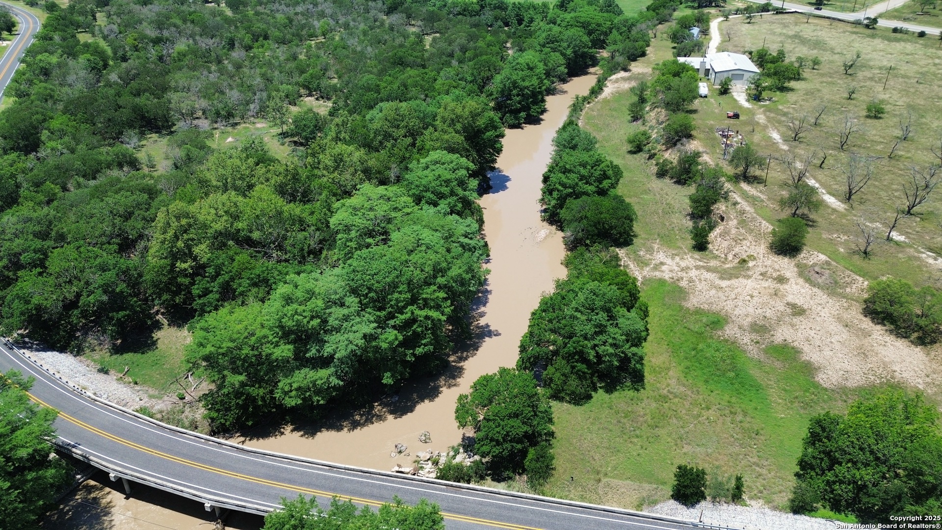 106 E Mari-b Drive Center Point TX 78010
