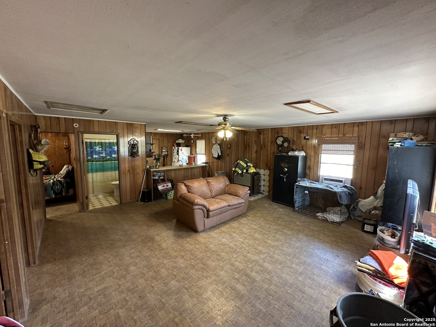 106 E Mari-b Drive Center Point TX 78010