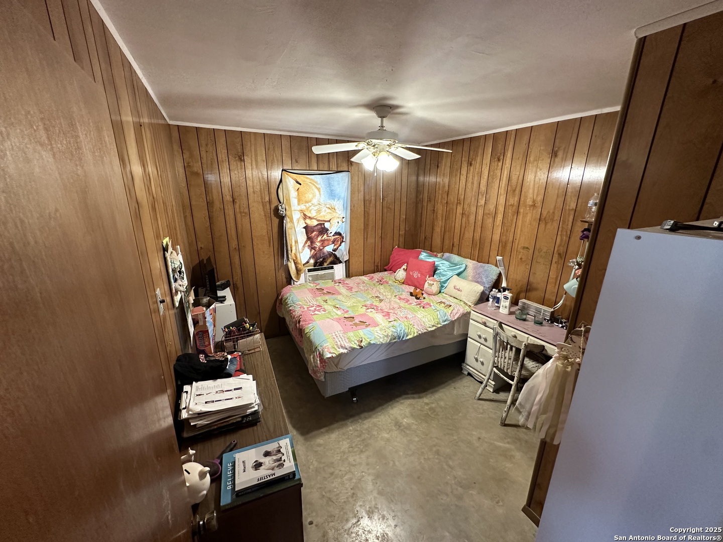106 E Mari-b Drive Center Point TX 78010
