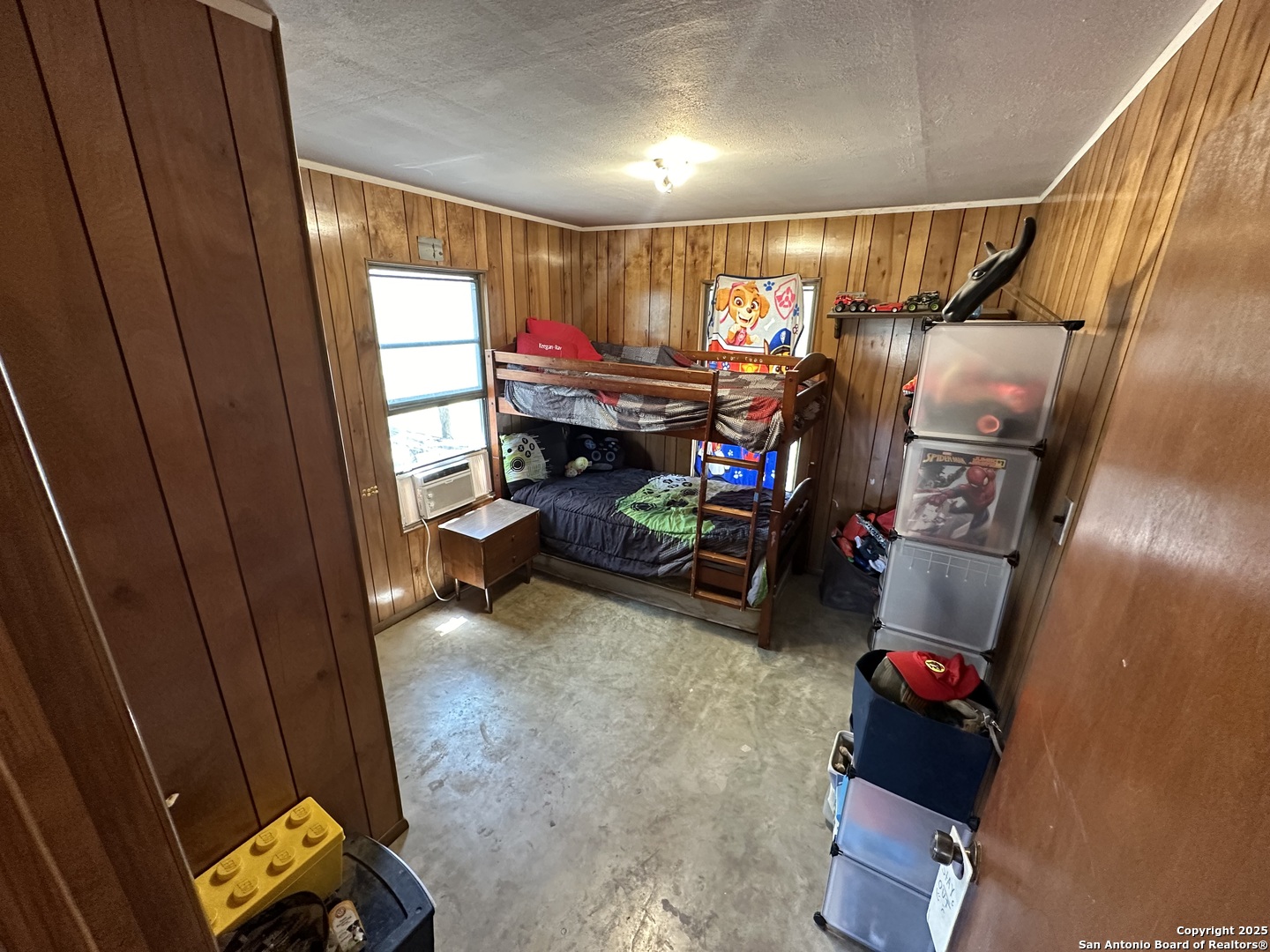 106 E Mari-b Drive Center Point TX 78010
