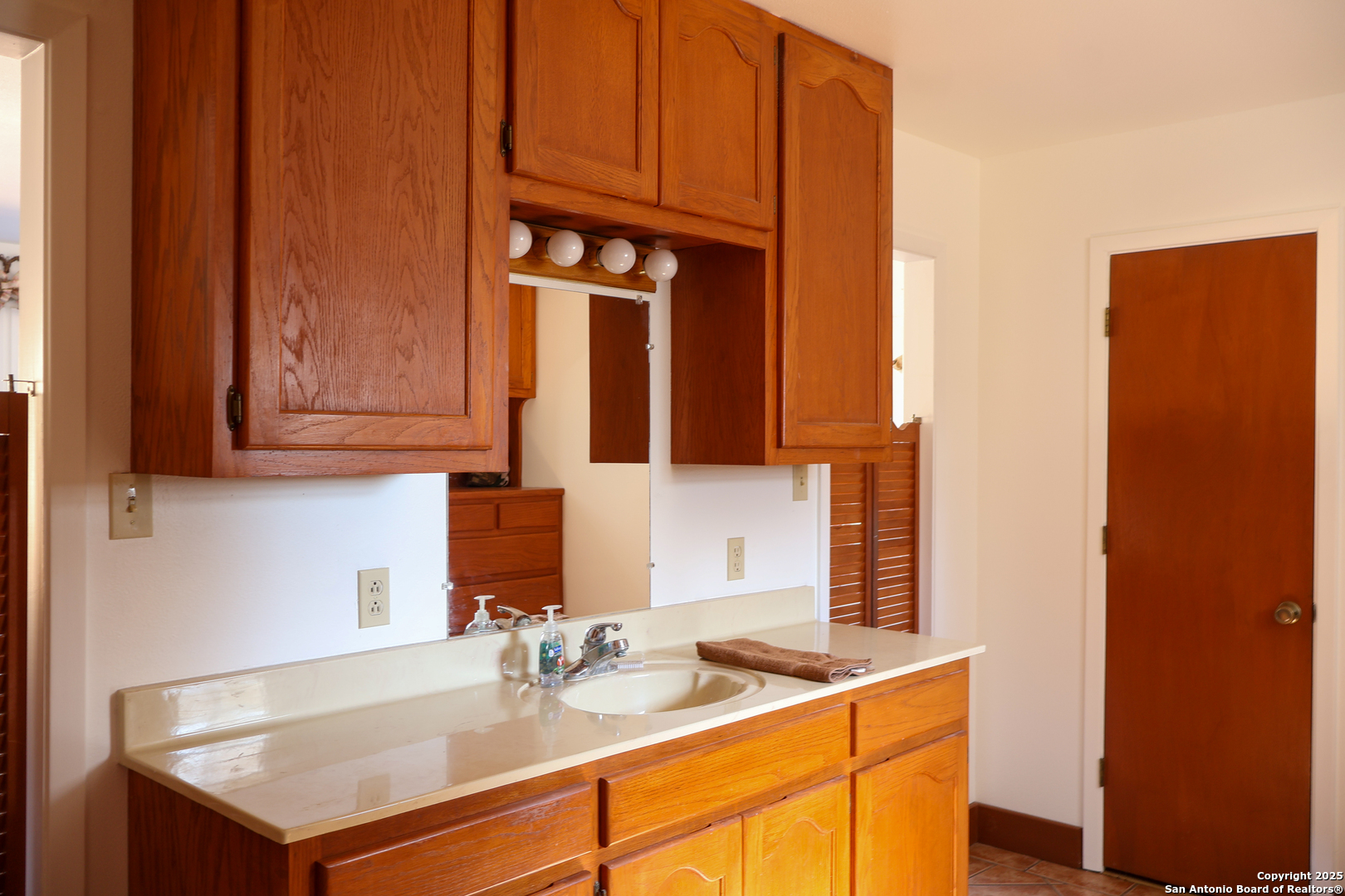 2356 Kc 314 Junction TX 76849