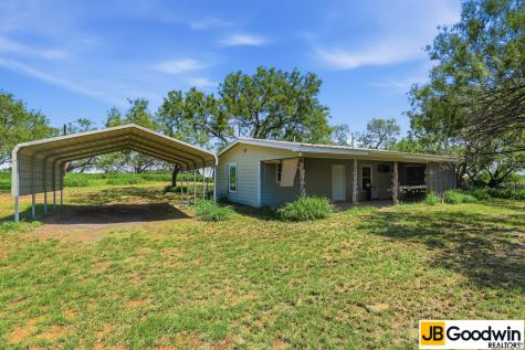 152 E County Road 304 Jourdanton TX 78026