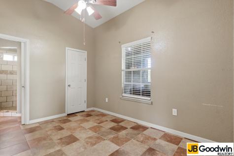 152 E County Road 304 Jourdanton TX 78026