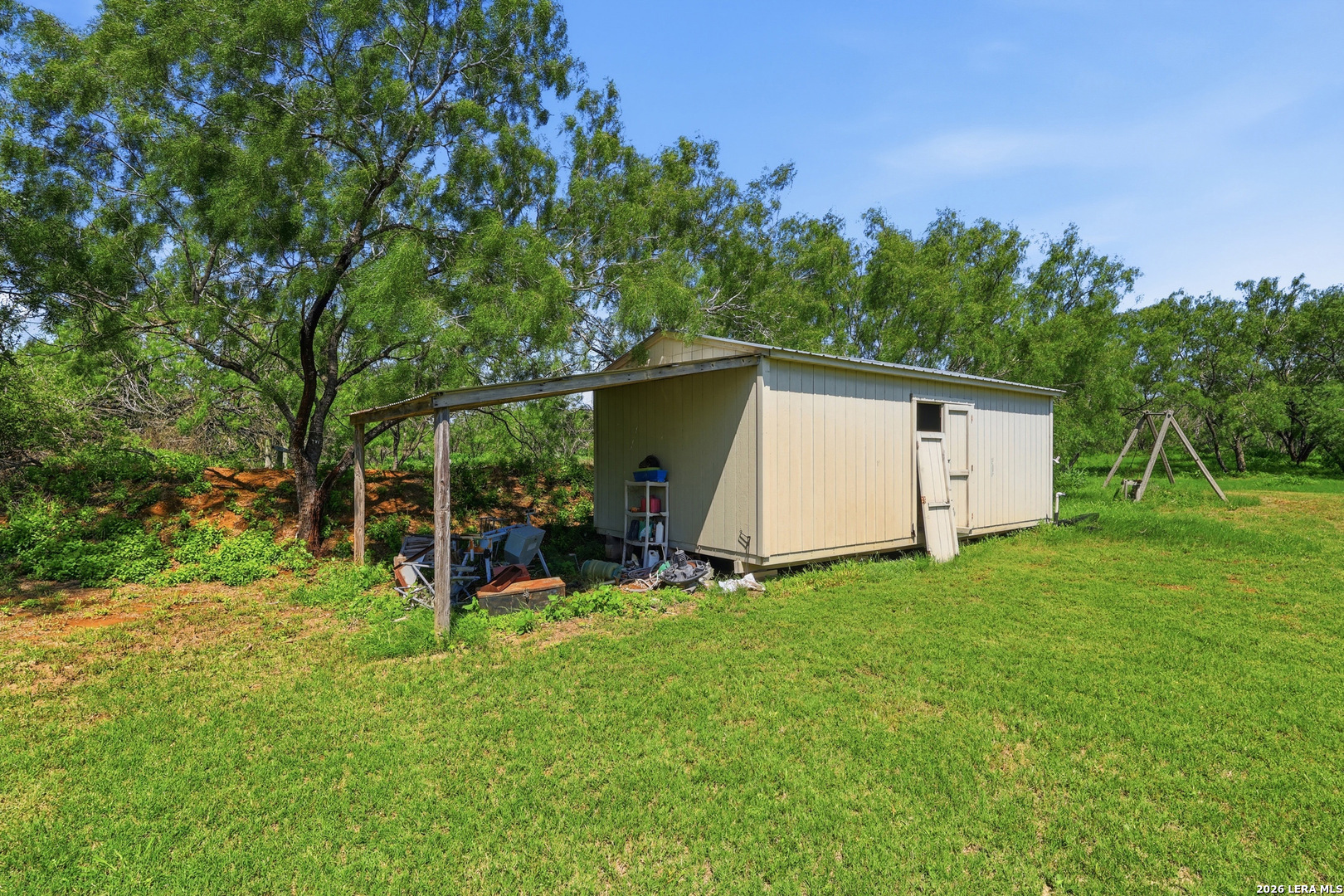 152 E County Road 304 Jourdanton TX 78026