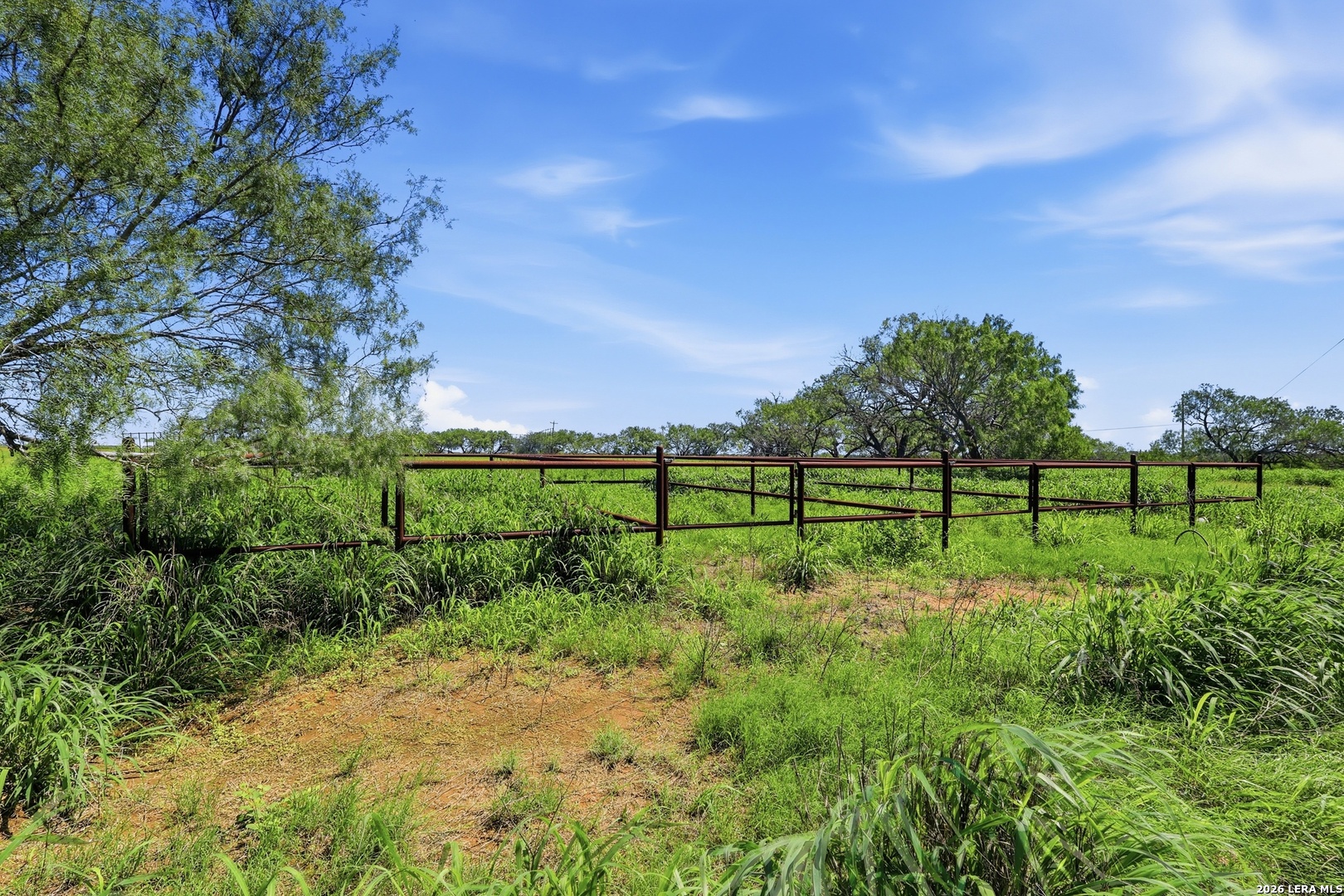 152 E County Road 304 Jourdanton TX 78026
