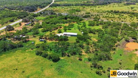 152 E County Road 304 Jourdanton TX 78026