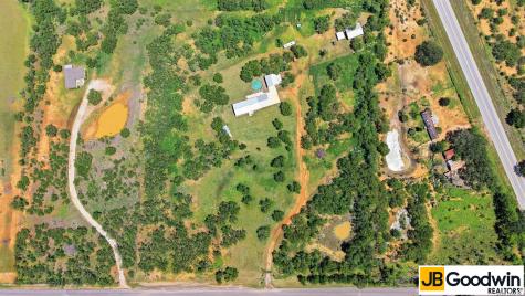152 E County Road 304 Jourdanton TX 78026