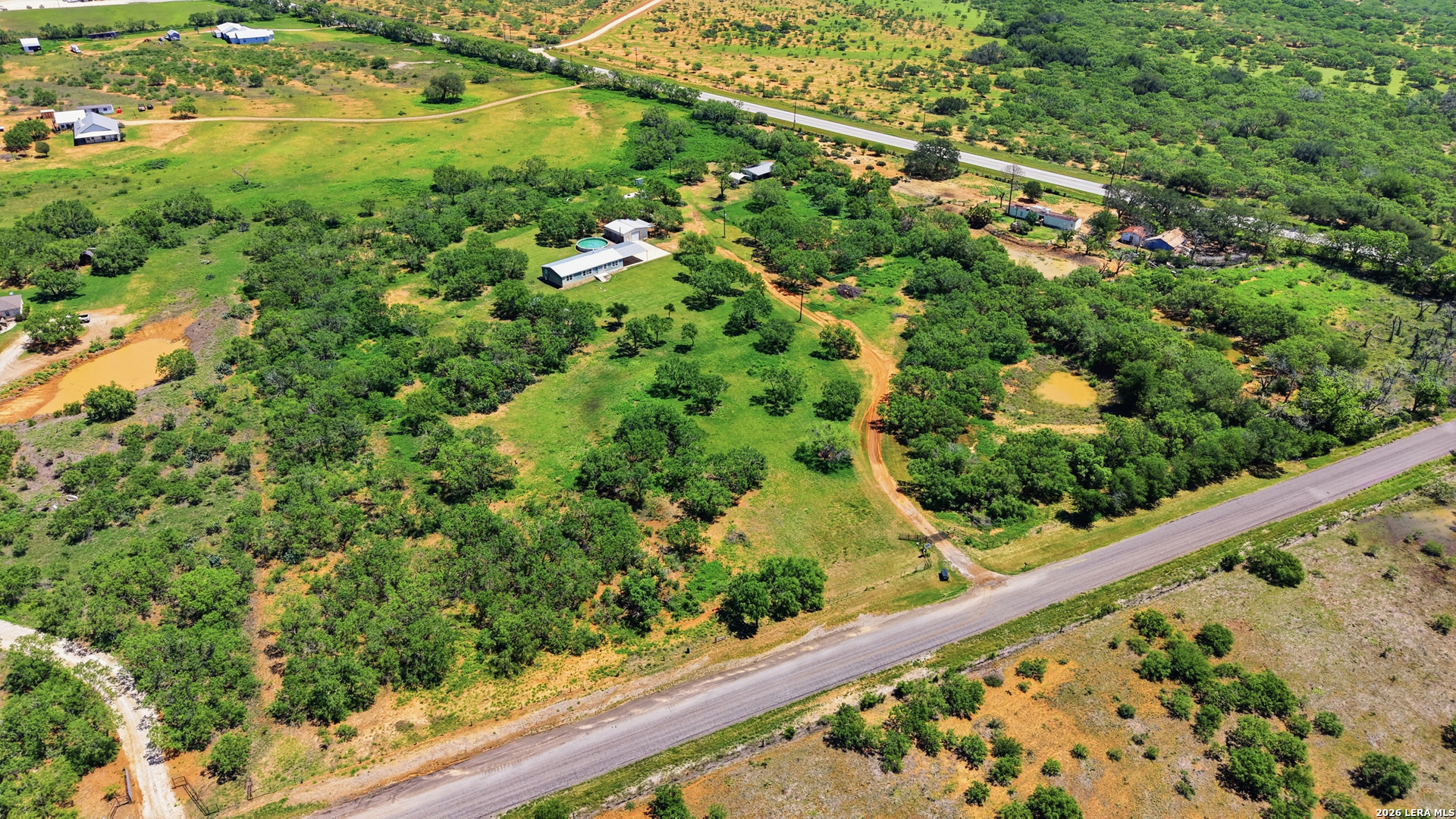 152 E County Road 304 Jourdanton TX 78026