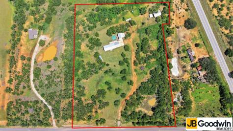 152 E County Road 304 Jourdanton TX 78026