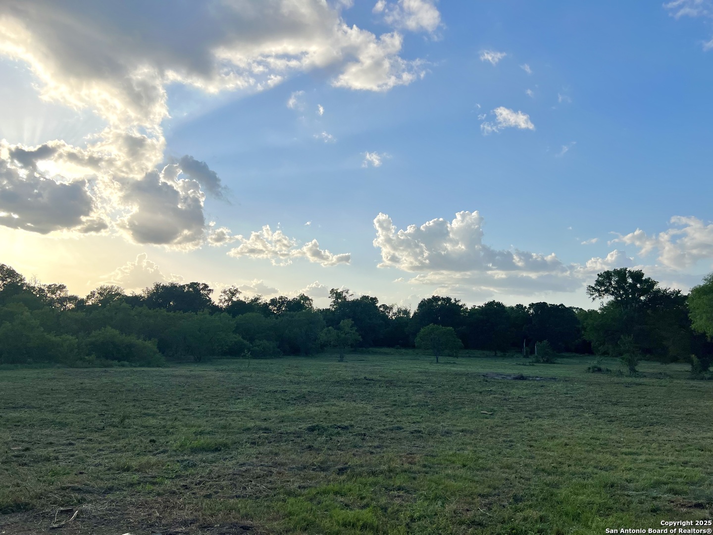 124 Valley Creek Cedar Creek TX 78612