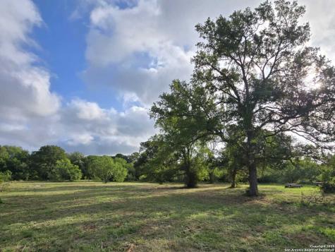 124 Valley Creek Cedar Creek TX 78612