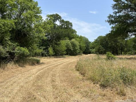 124 Valley Creek Cedar Creek TX 78612