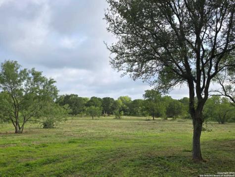 124 Valley Creek Cedar Creek TX 78612