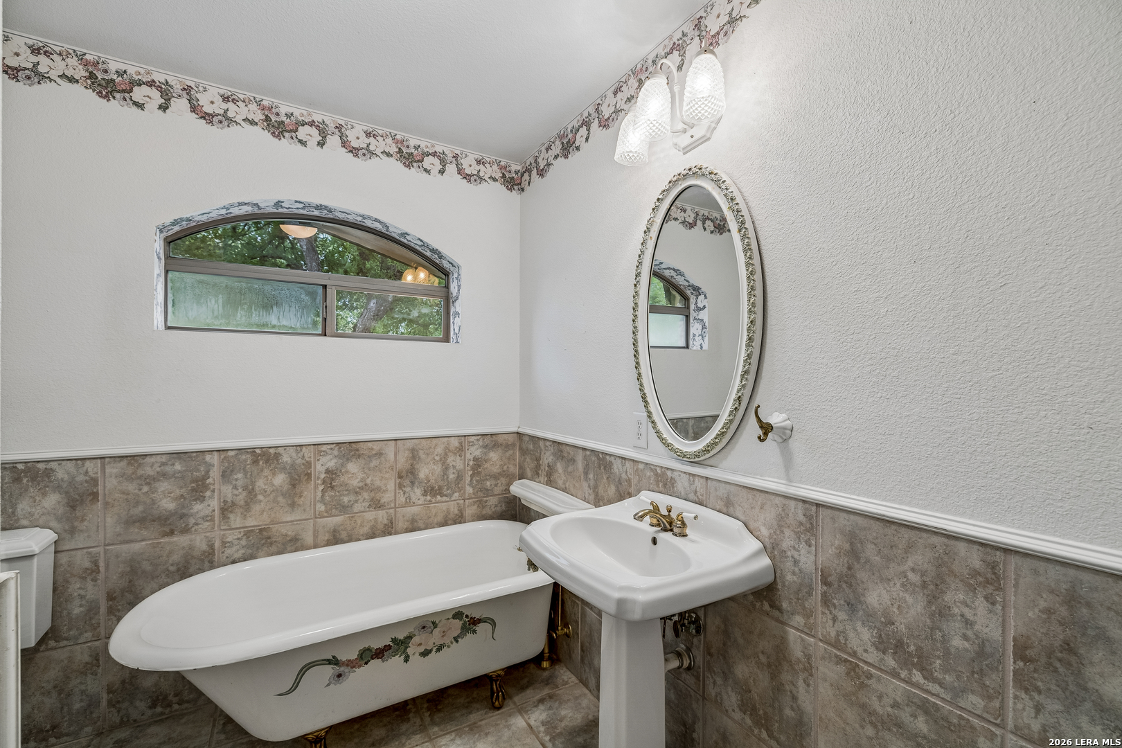 4125 County Road 251 Hondo TX 78861