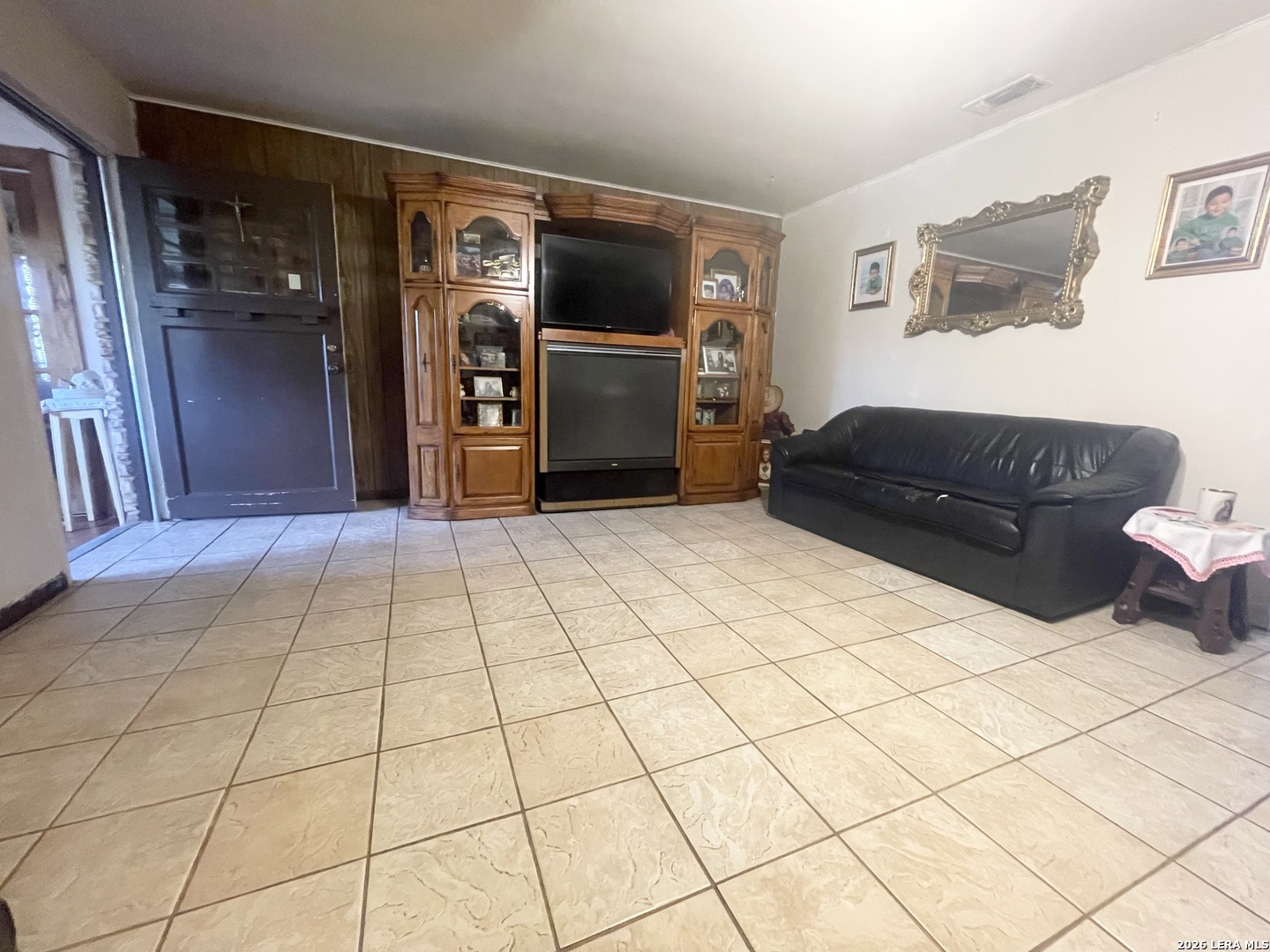 141 County Road 779 Devine TX 78016