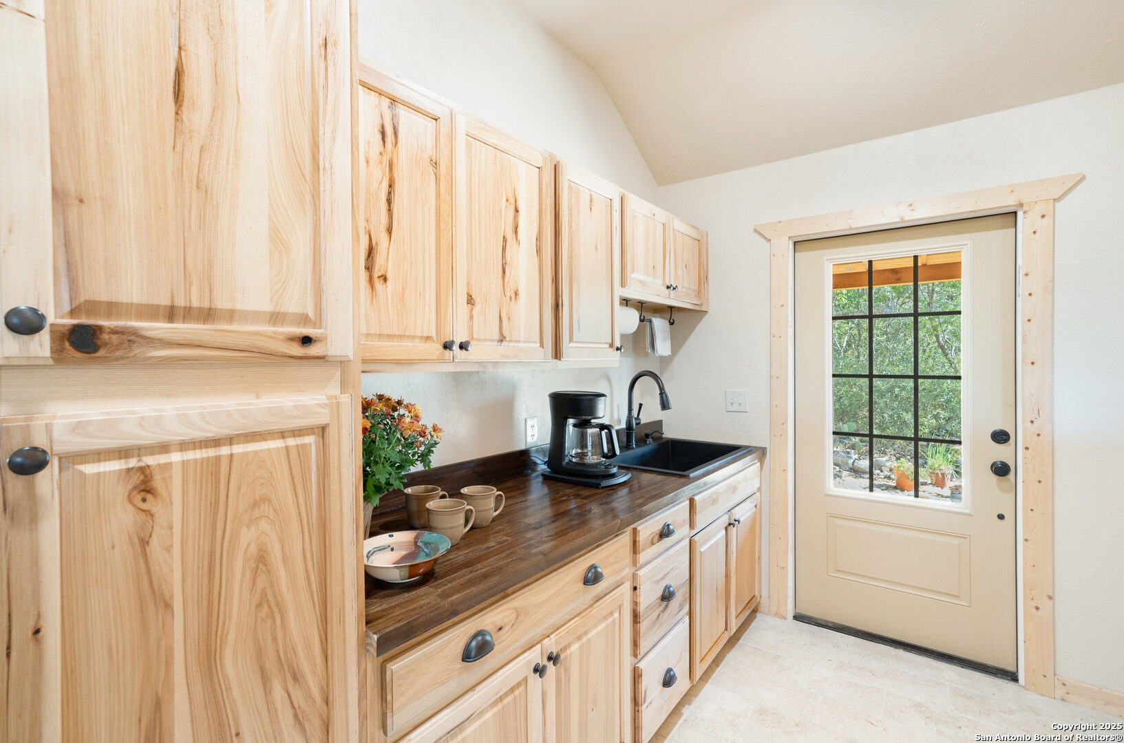 300 County Road 550 Rocksprings TX 78880