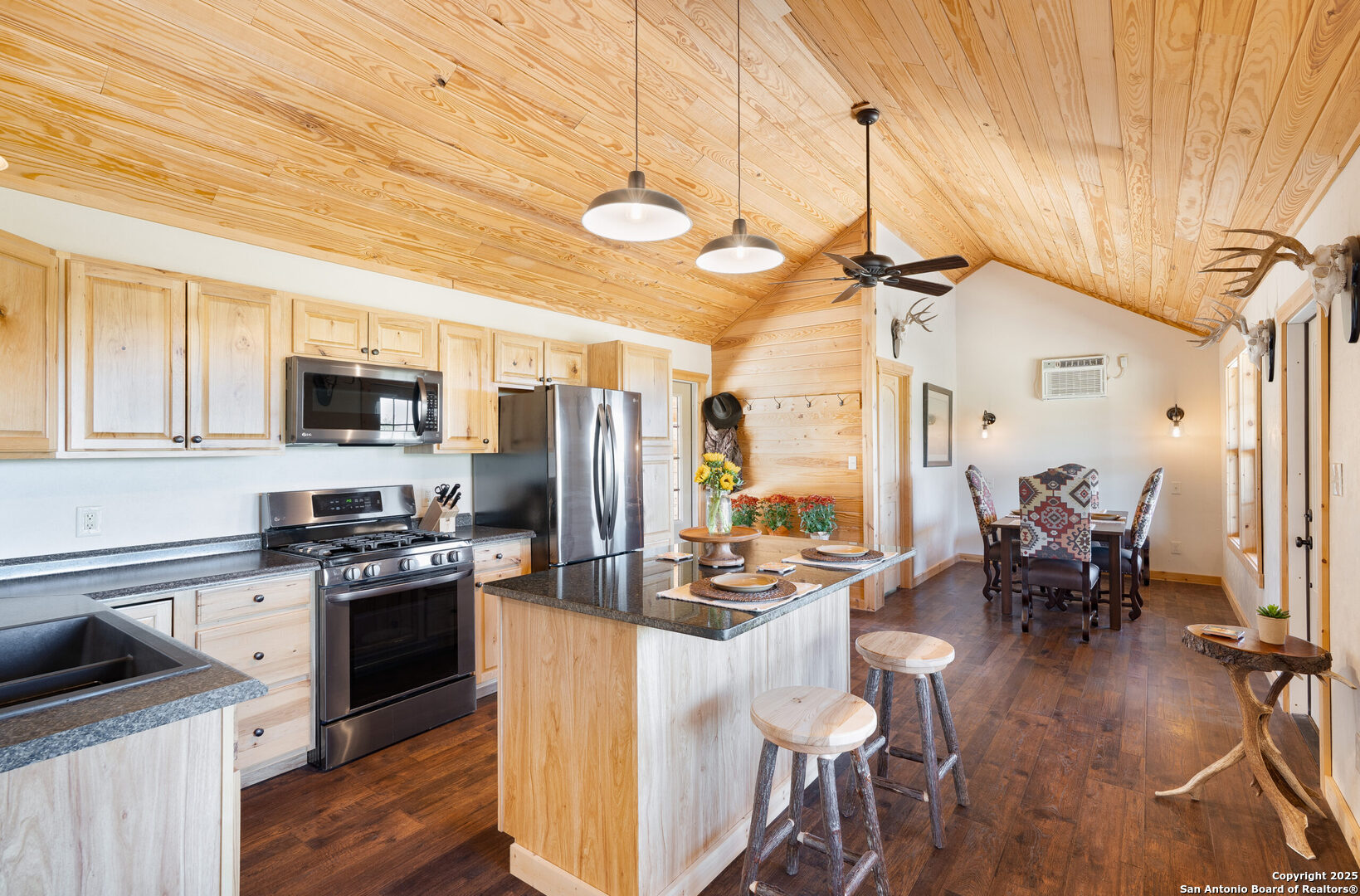 300 County Road 550 Rocksprings TX 78880