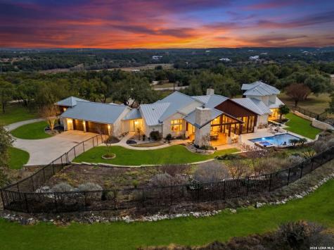 1043 Twin River Canyon Lake TX 78133