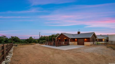 1043 Twin River Canyon Lake TX 78133