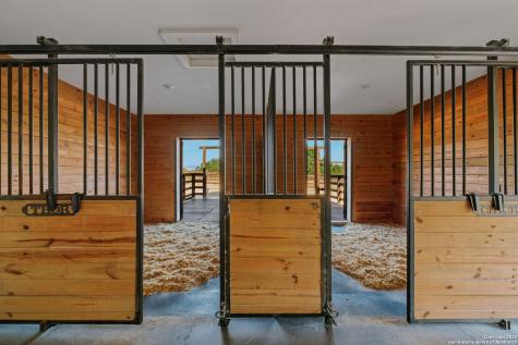 1043 Twin River Canyon Lake TX 78133