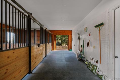 1043 Twin River Canyon Lake TX 78133