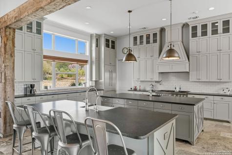 1043 Twin River Canyon Lake TX 78133