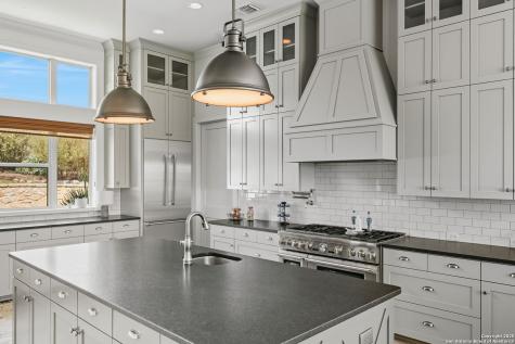 1043 Twin River Canyon Lake TX 78133