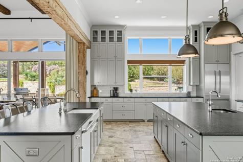 1043 Twin River Canyon Lake TX 78133