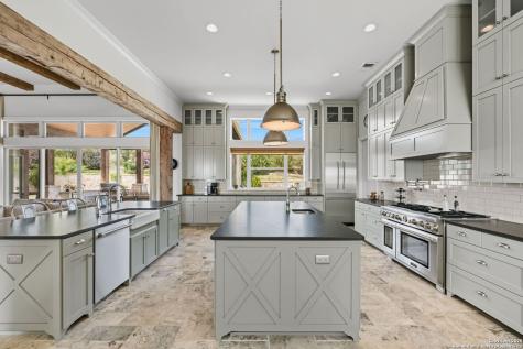 1043 Twin River Canyon Lake TX 78133