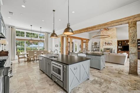 1043 Twin River Canyon Lake TX 78133