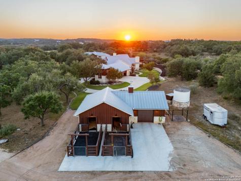 1043 Twin River Canyon Lake TX 78133