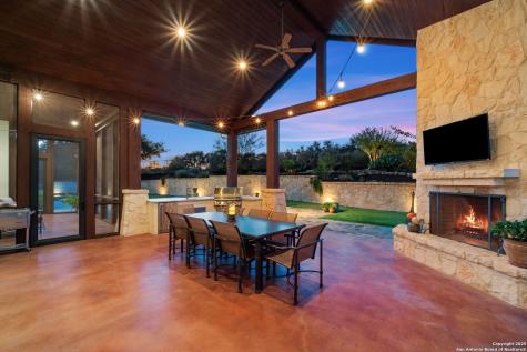 1043 Twin River Canyon Lake TX 78133