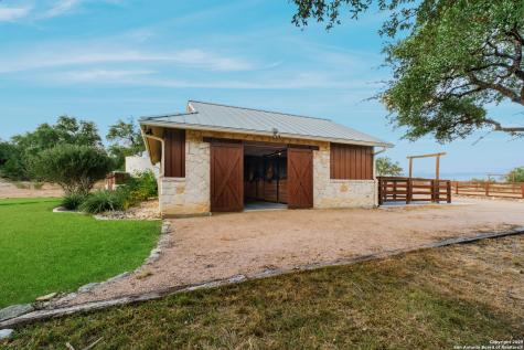 1043 Twin River Canyon Lake TX 78133