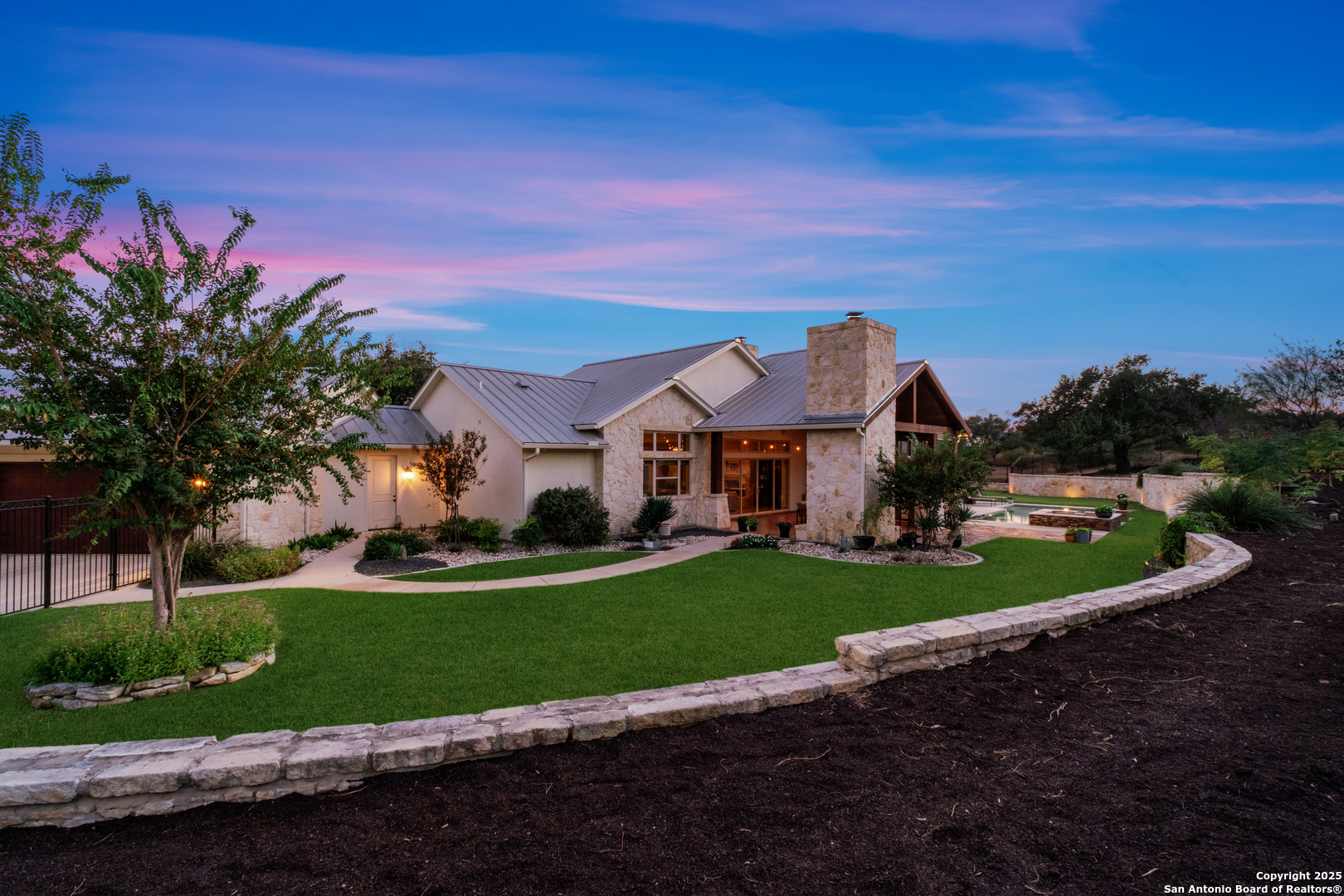 1043 Twin River Canyon Lake TX 78133