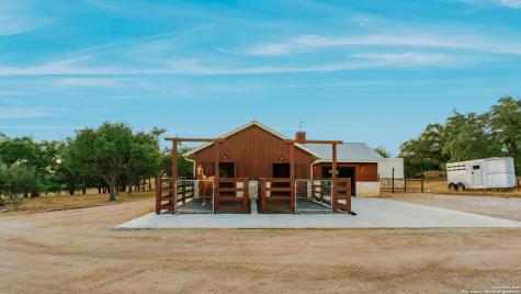 1043 Twin River Canyon Lake TX 78133