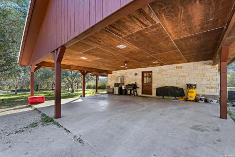 7869 County Road 203 Beeville TX 78102