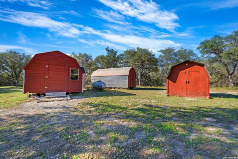7869 County Road 203 Beeville TX 78102