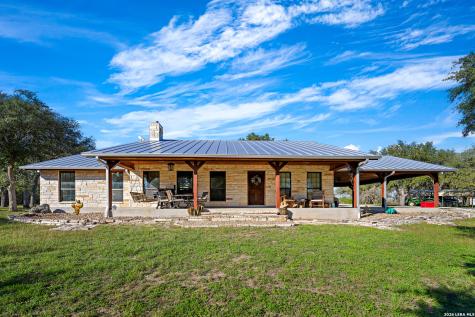7869 County Road 203 Beeville TX 78102