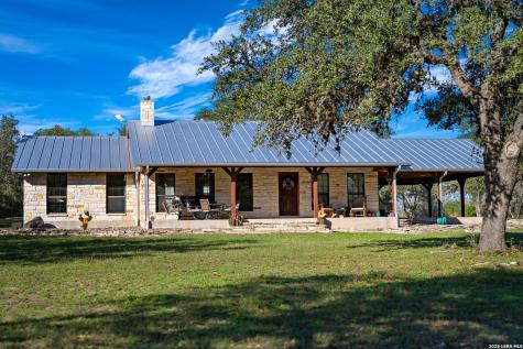 7869 County Road 203 Beeville TX 78102