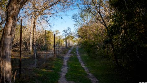 7869 County Road 203 Beeville TX 78102