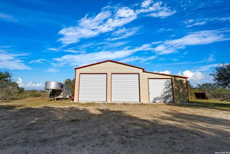 7869 County Road 203 Beeville TX 78102