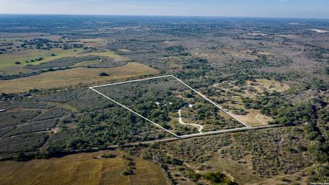 7869 County Road 203 Beeville TX 78102