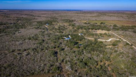 7869 County Road 203 Beeville TX 78102
