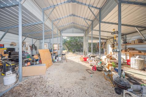 1250 County Road 245 Hondo TX 78861