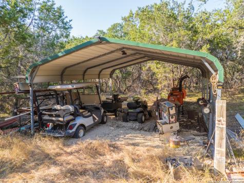 1250 County Road 245 Hondo TX 78861