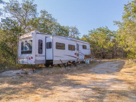 1250 County Road 245 Hondo TX 78861