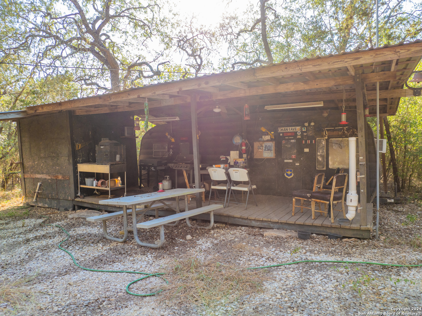 1250 County Road 245 Hondo TX 78861