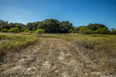 21123 Lamm Road Elmendorf TX 78112
