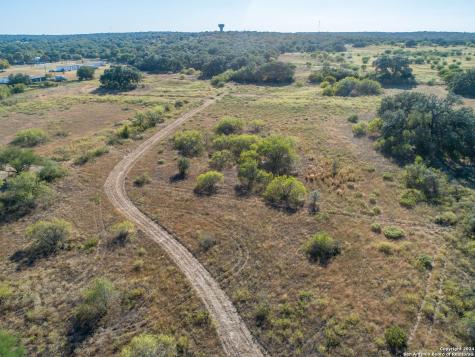 21123 Lamm Road Elmendorf TX 78112