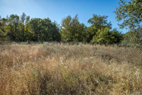 21123 Lamm Road Elmendorf TX 78112